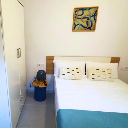 Carolinas Suites By Coqueto Alicante Eksteriør bilde