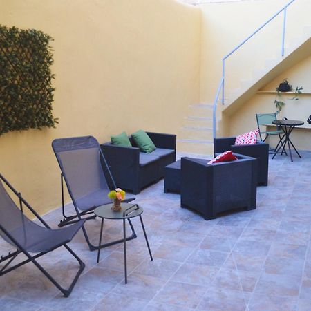 Carolinas Suites By Coqueto Alicante Eksteriør bilde