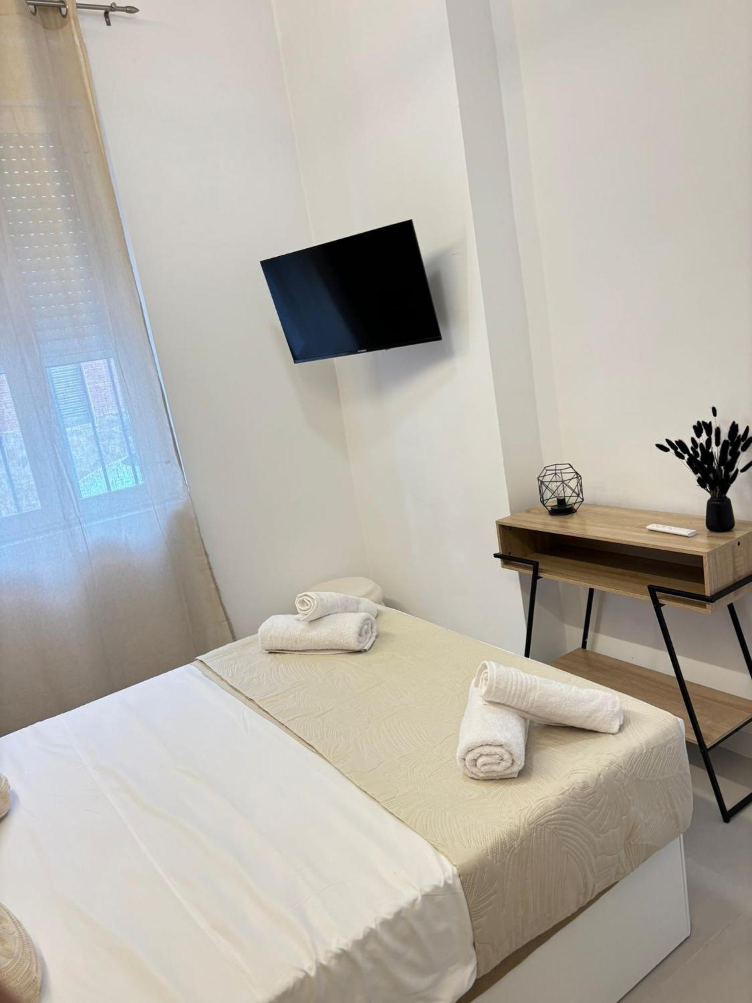 Carolinas Suites By Coqueto Alicante Eksteriør bilde
