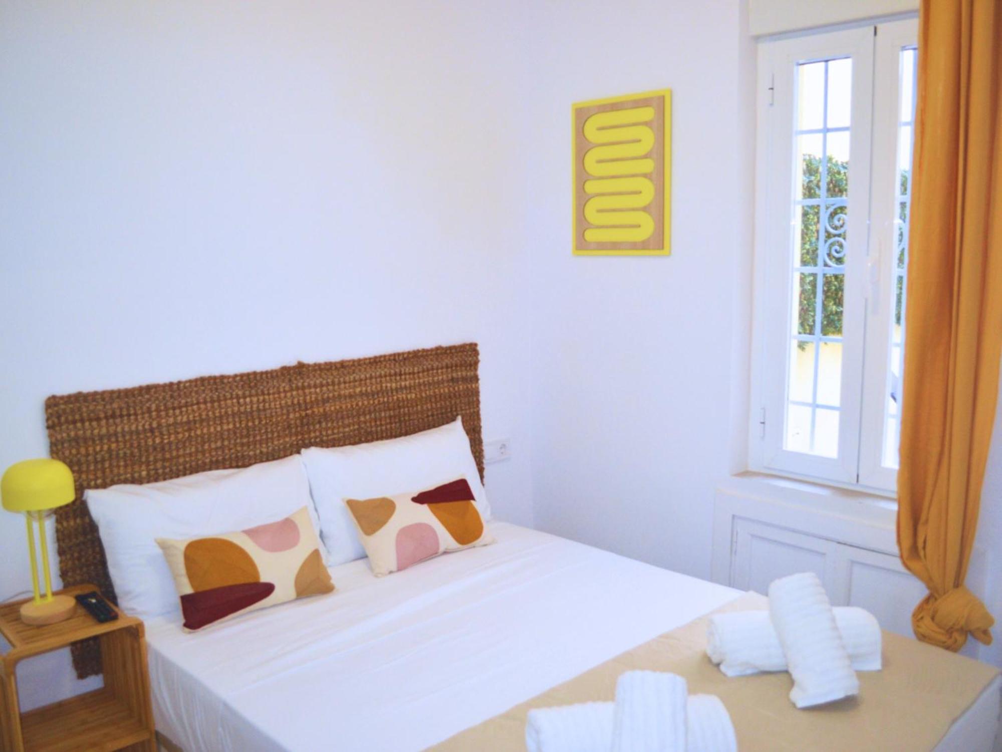 Carolinas Suites By Coqueto Alicante Eksteriør bilde