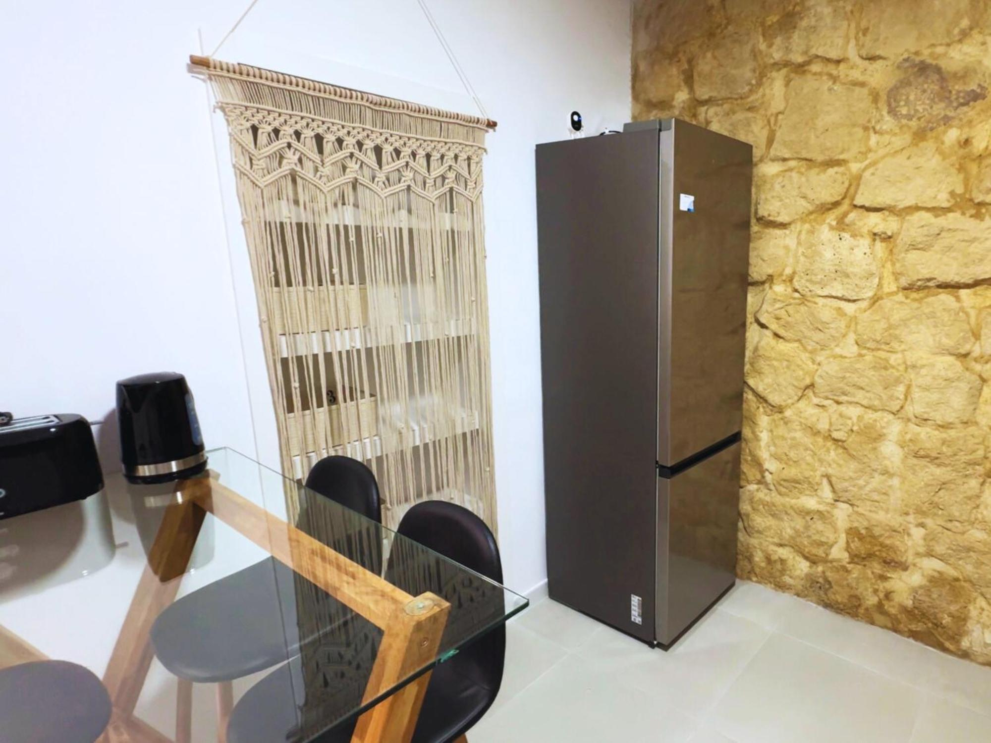 Carolinas Suites By Coqueto Alicante Eksteriør bilde